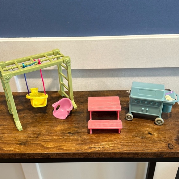 Vintage Fisher Price Loving Family Dollhouse Outdoor grill swing picnic table - Picture 1 of 7